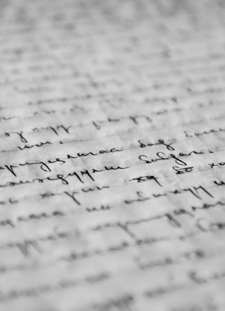 Schwarzer Text Auf Grauem Hintergrund